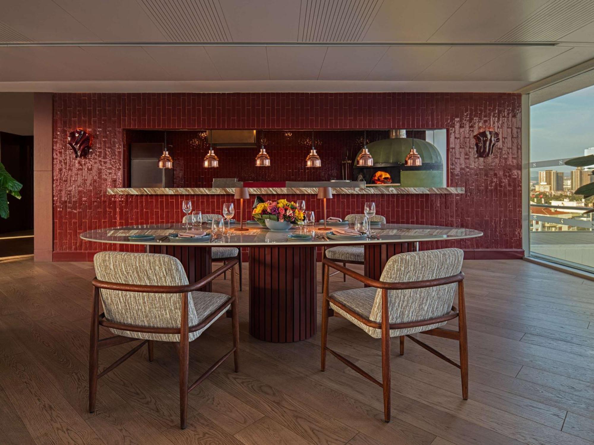 Swissotel Buyuk Efes Izmir Exteriör bild The Kitchen at The Standard London
